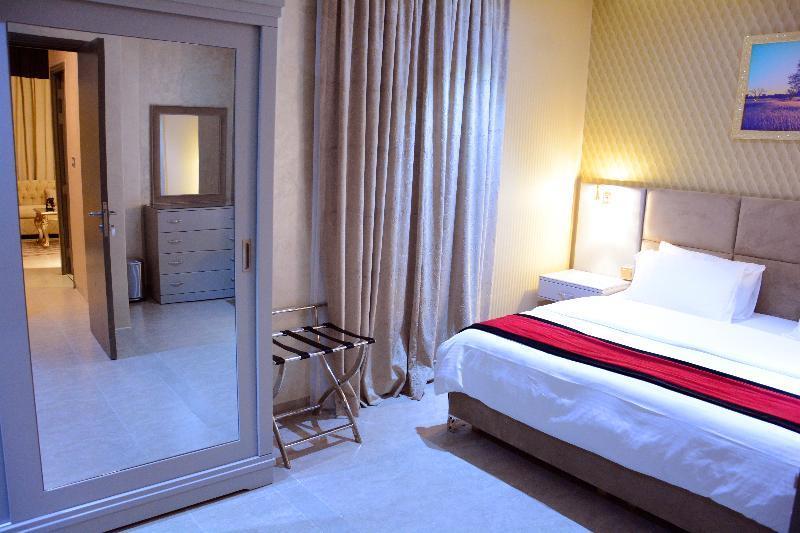 Aparthotel ذا فيفتى ايت السالمية à Koweït Extérieur photo